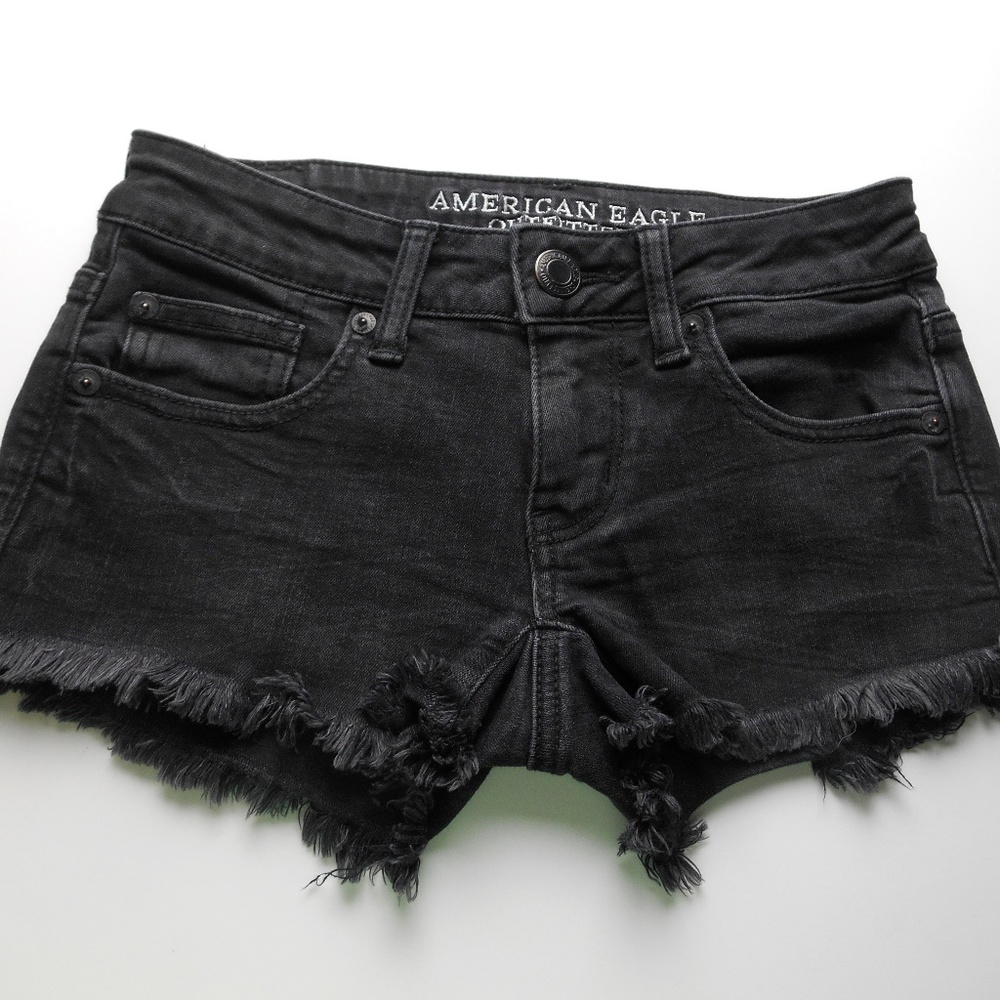 AEO Super Low Shortie Black Distressed Shorts Sz00